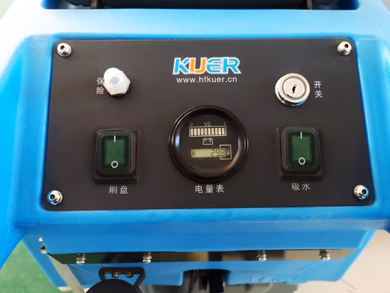 Uso comercial industrial que usa la máquina de limpieza Walk Behind Floor Scruber Dryer